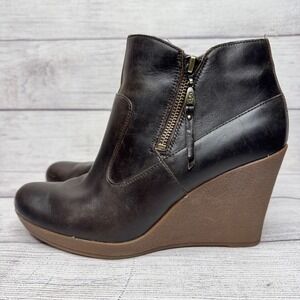 UGG Brown‎ Leather Wedge Heel Ankle Booties size 9.5 Double Side Zippers
